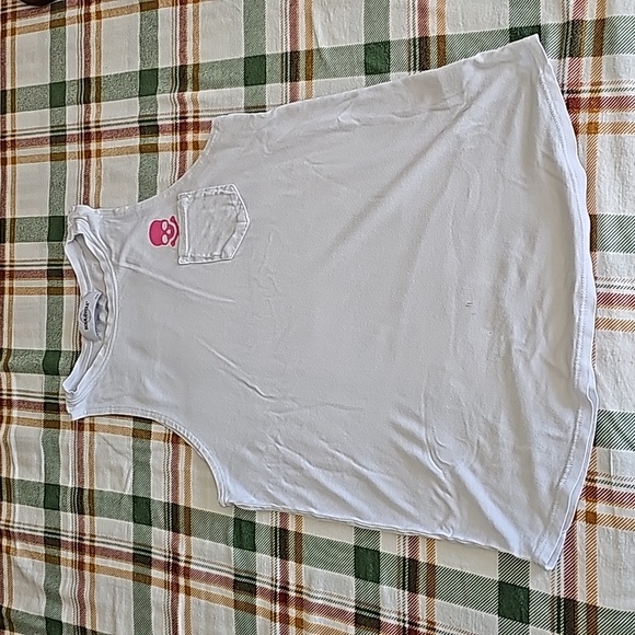 Women's Tank Top and Shirt - Picture 10 of 11